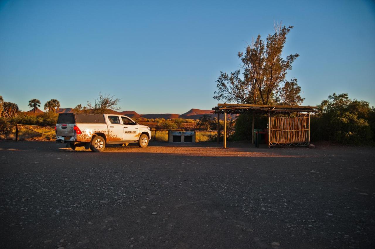 Palmwag Campsite ภายนอก รูปภาพ